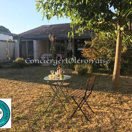 Grande Maison Familiale Et Son Grand Jardin Au Centre De L'ile D'oleron سا جورج دوليه