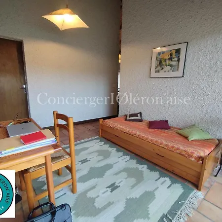 Grande Maison Familiale Et Son Grand Jardin Au Centre De L'ile D'oleron بيت للعطل سا جورج دوليه